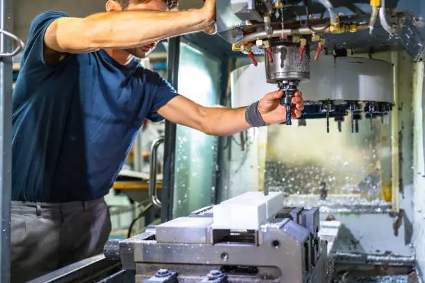 How Do Prototype Machining Services Improve Design Accuracy?